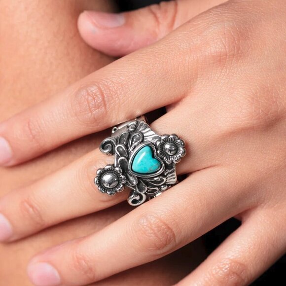 paparazzi Jewelry - Paparazzi Jewelry Accessories - Trailblazing Tribute - Blue Ring - Vintage